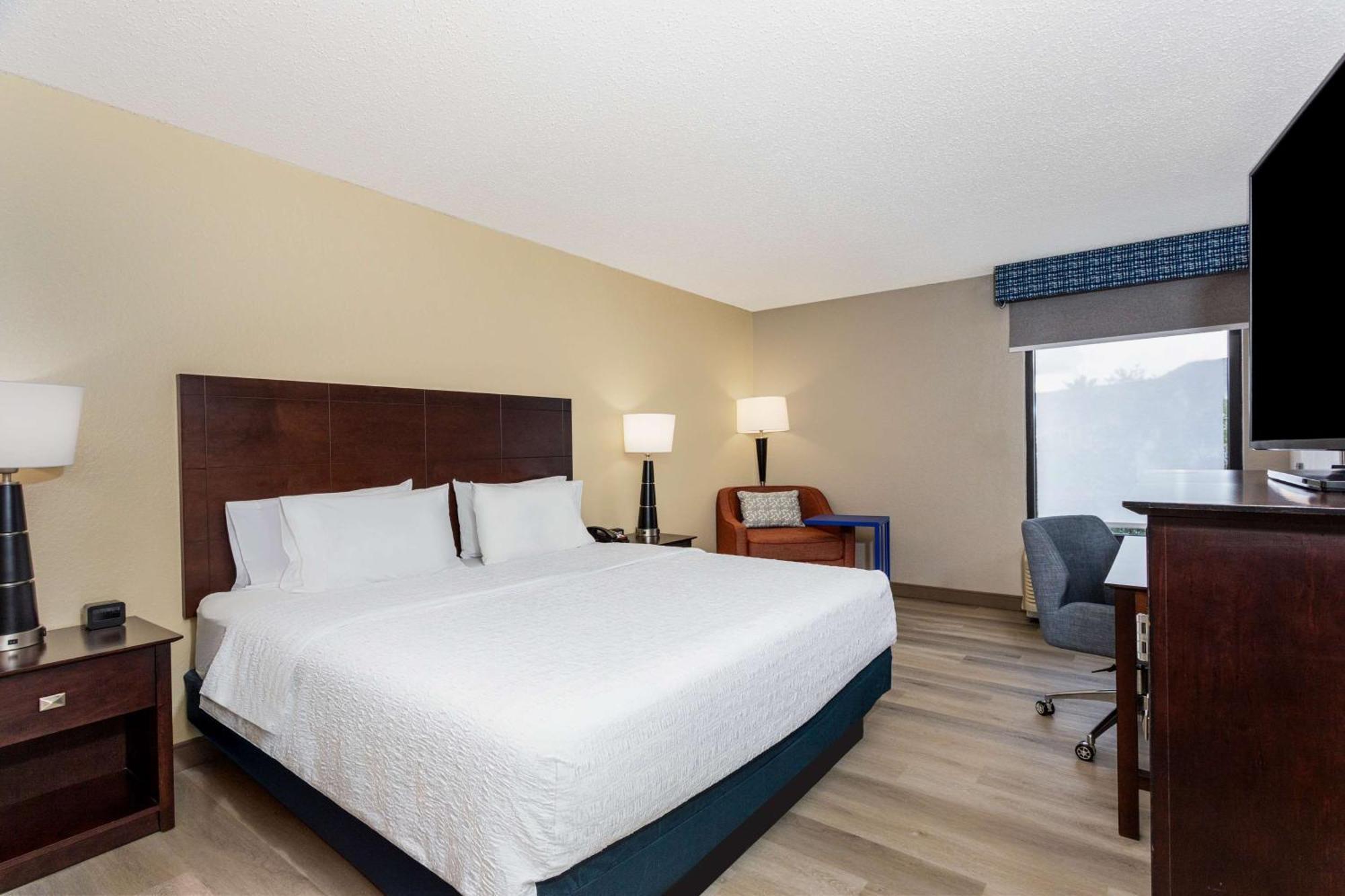 Hampton Orlando-airport 3*