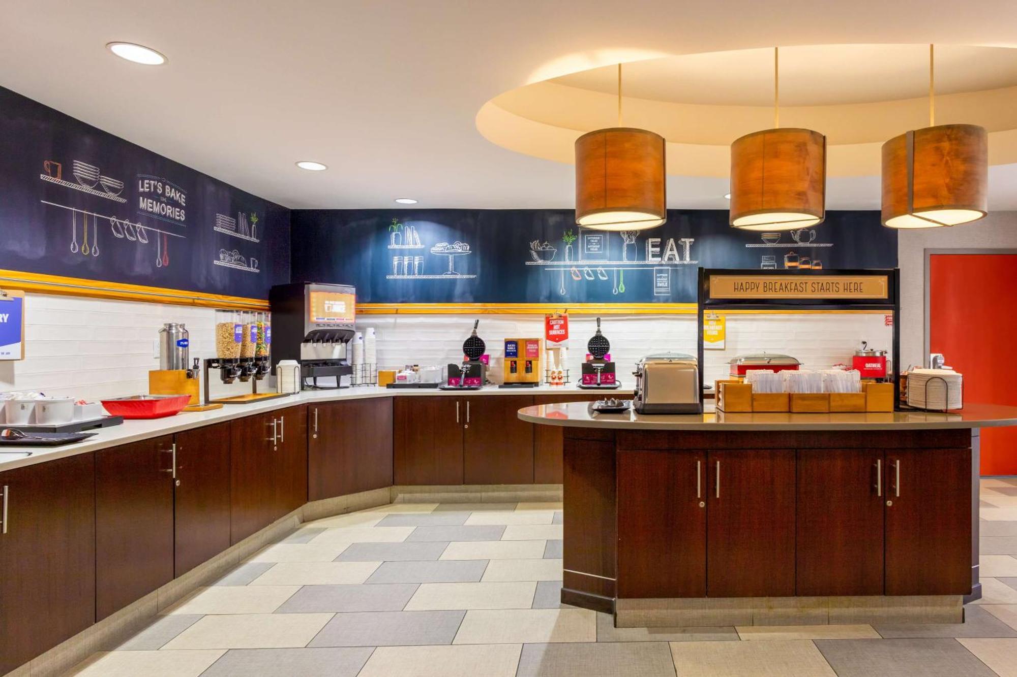 Hampton Orlando-airport Hotel