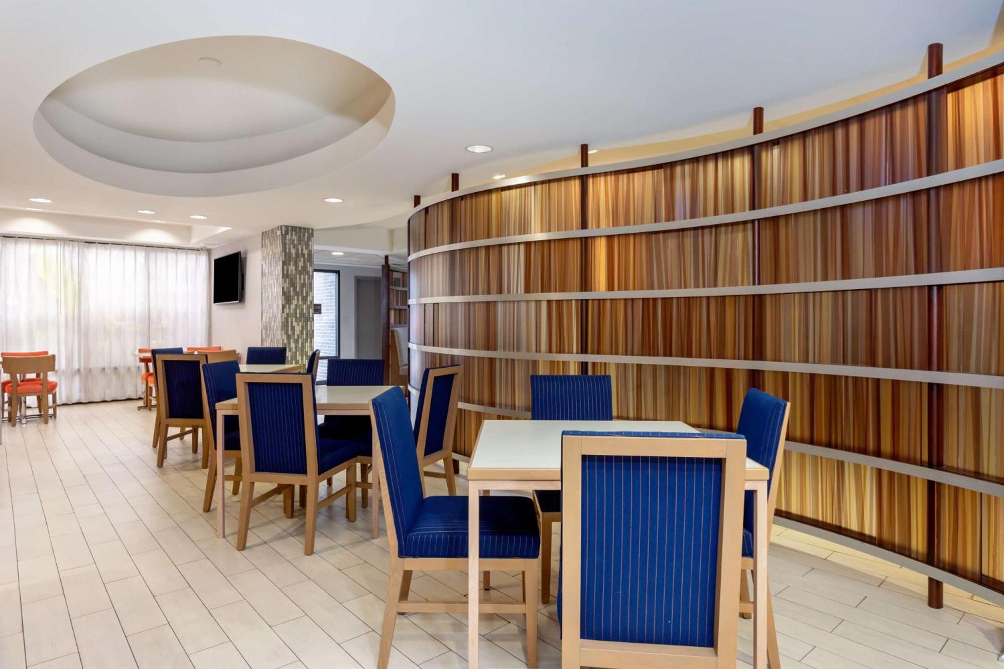 Hotel Hampton Orlando-airport